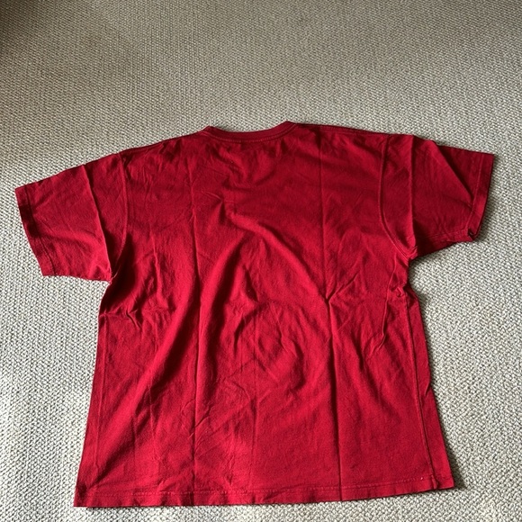Red Canada shirt​​ - Picture 2 of 6